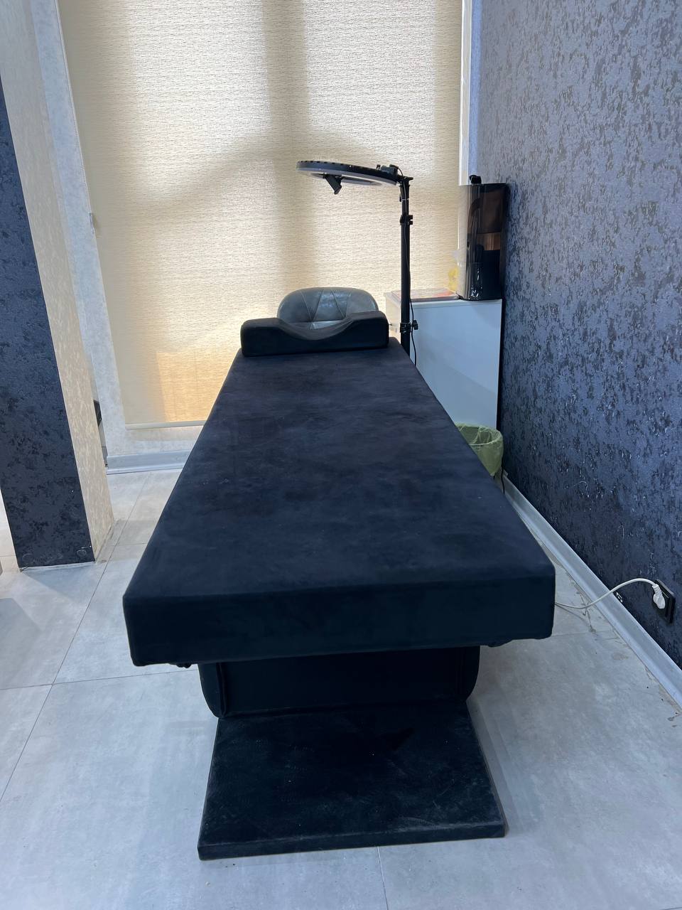 اجاره تخت مژه و میز ناخن 