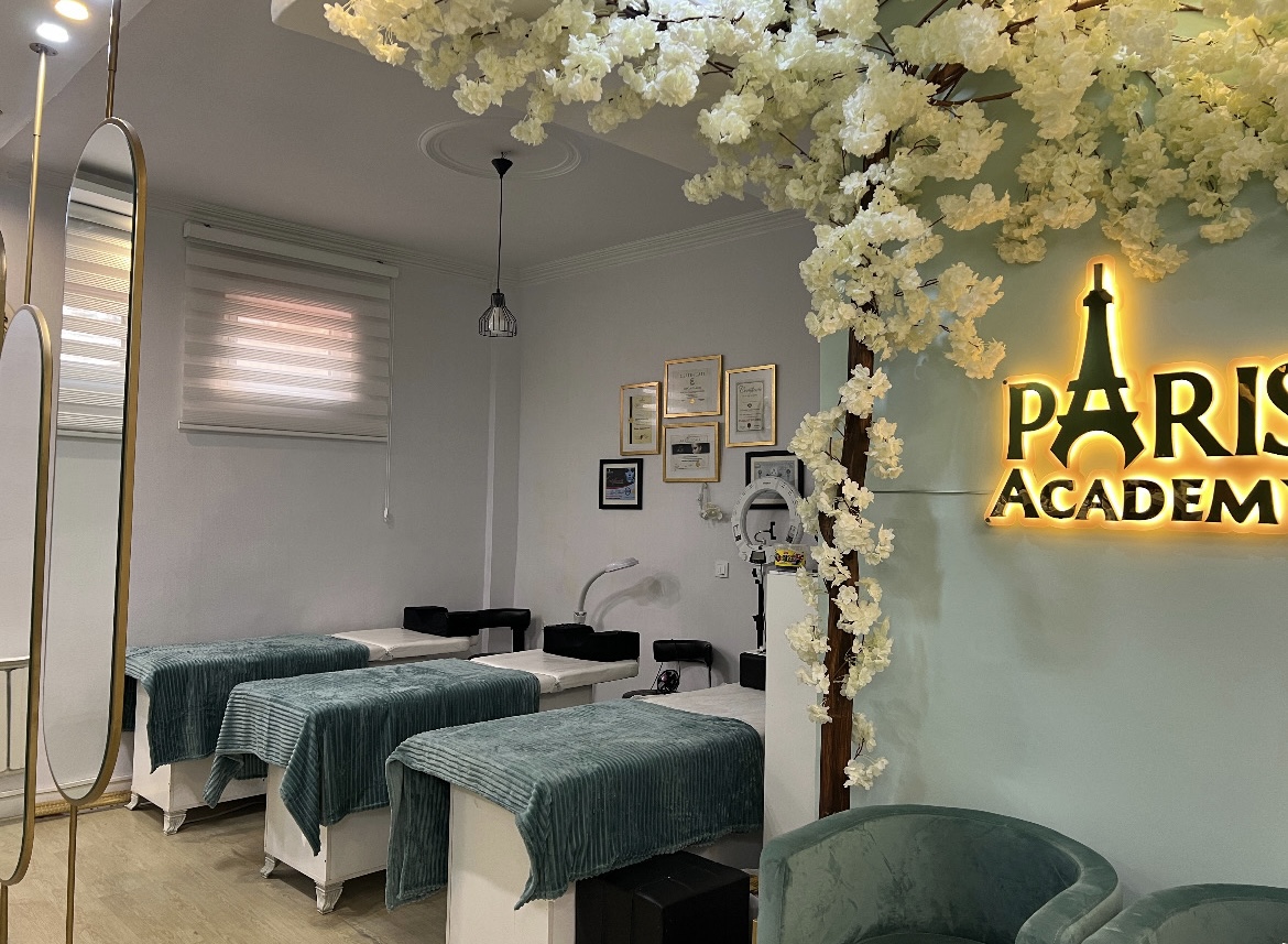 پاریس اکادمی