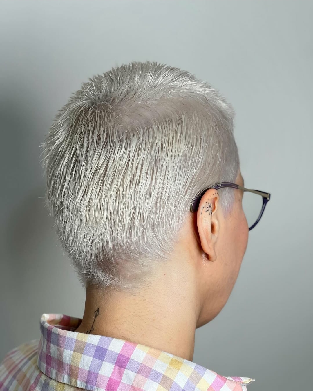 خدمات رایگان رنگ و لایت و کراتین 