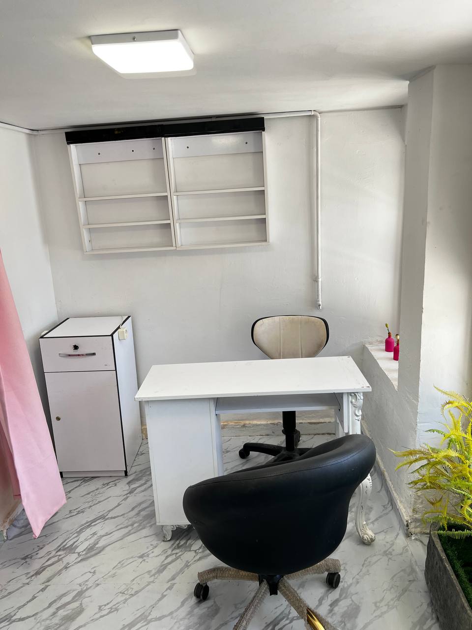 اجاره تخت مژه و میز ناخن