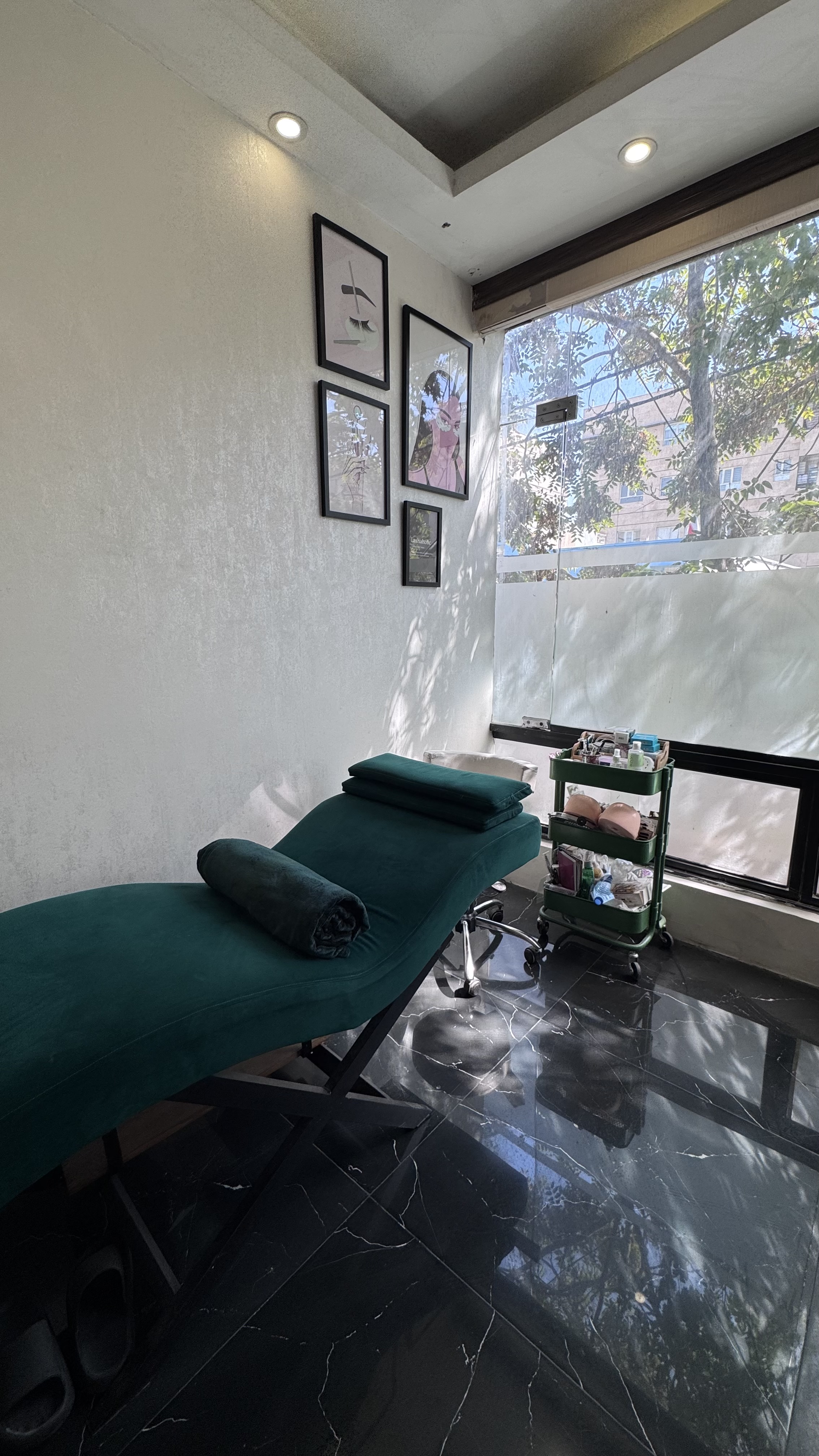 اجاره تخت مژه