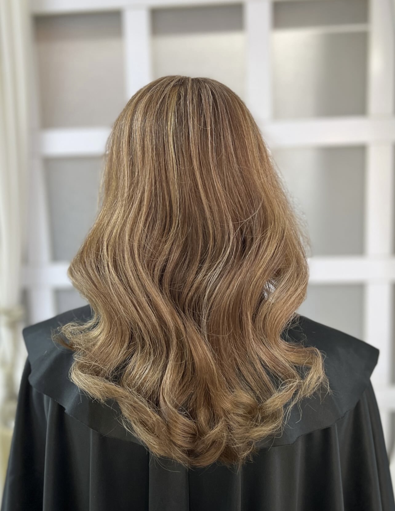 نیازمند مدل رنگ‌و لایت ، کراتین و تراپی