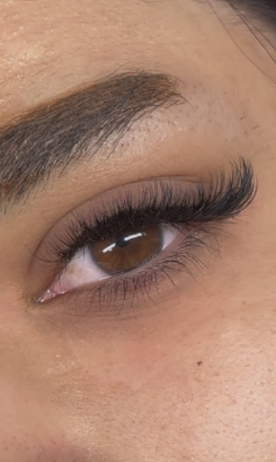 اکستنشن مژه 