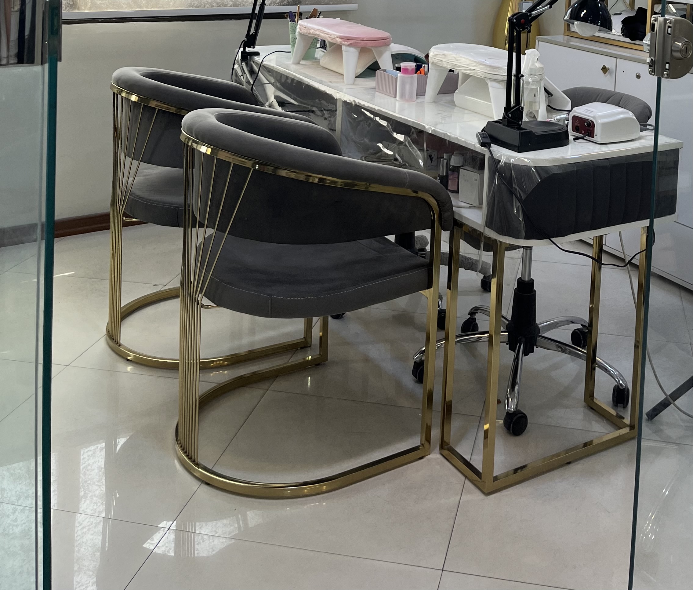 فروش وسایل سالن زیبایی