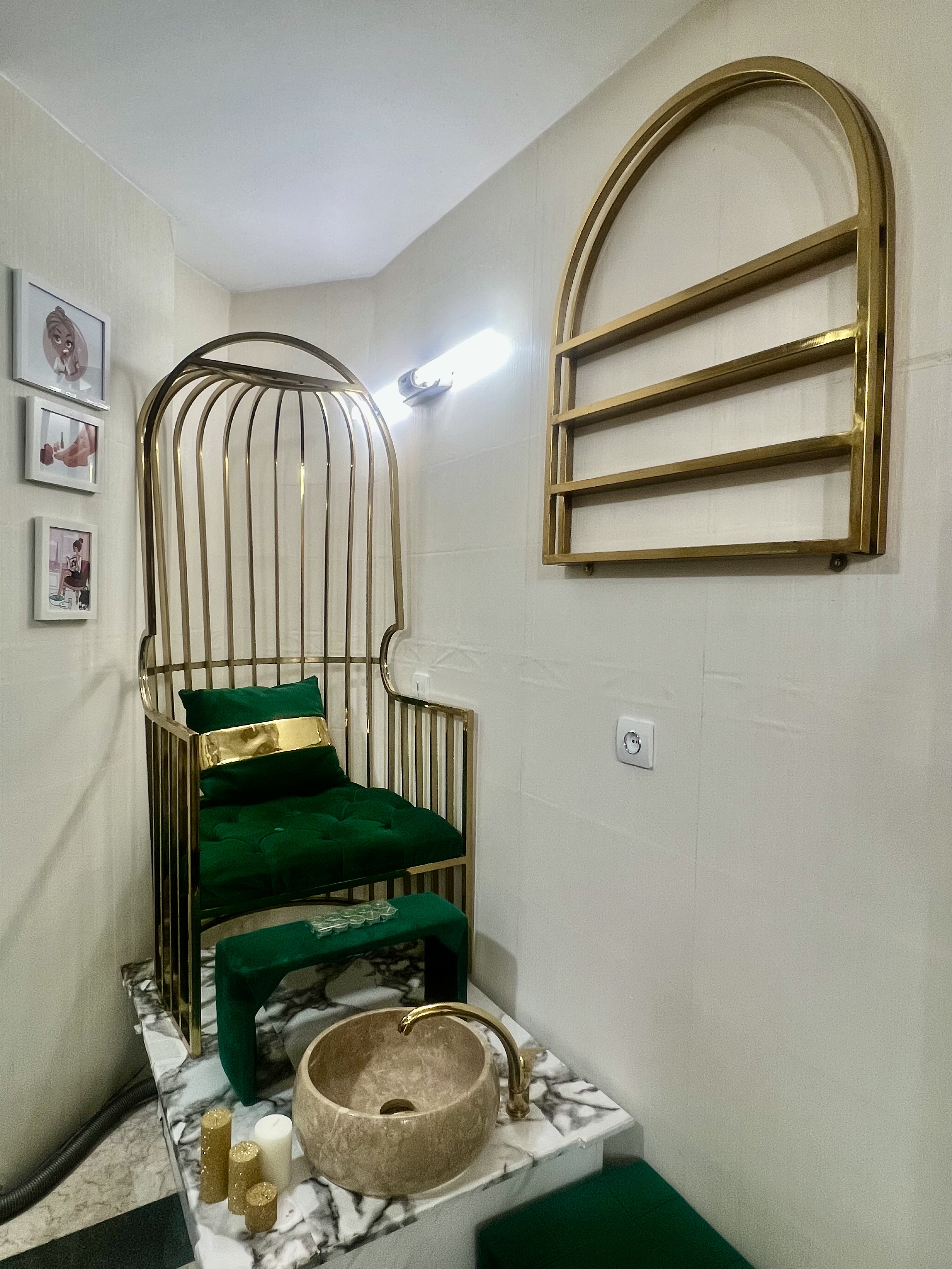 سالن زیبایی ماه بیوتی