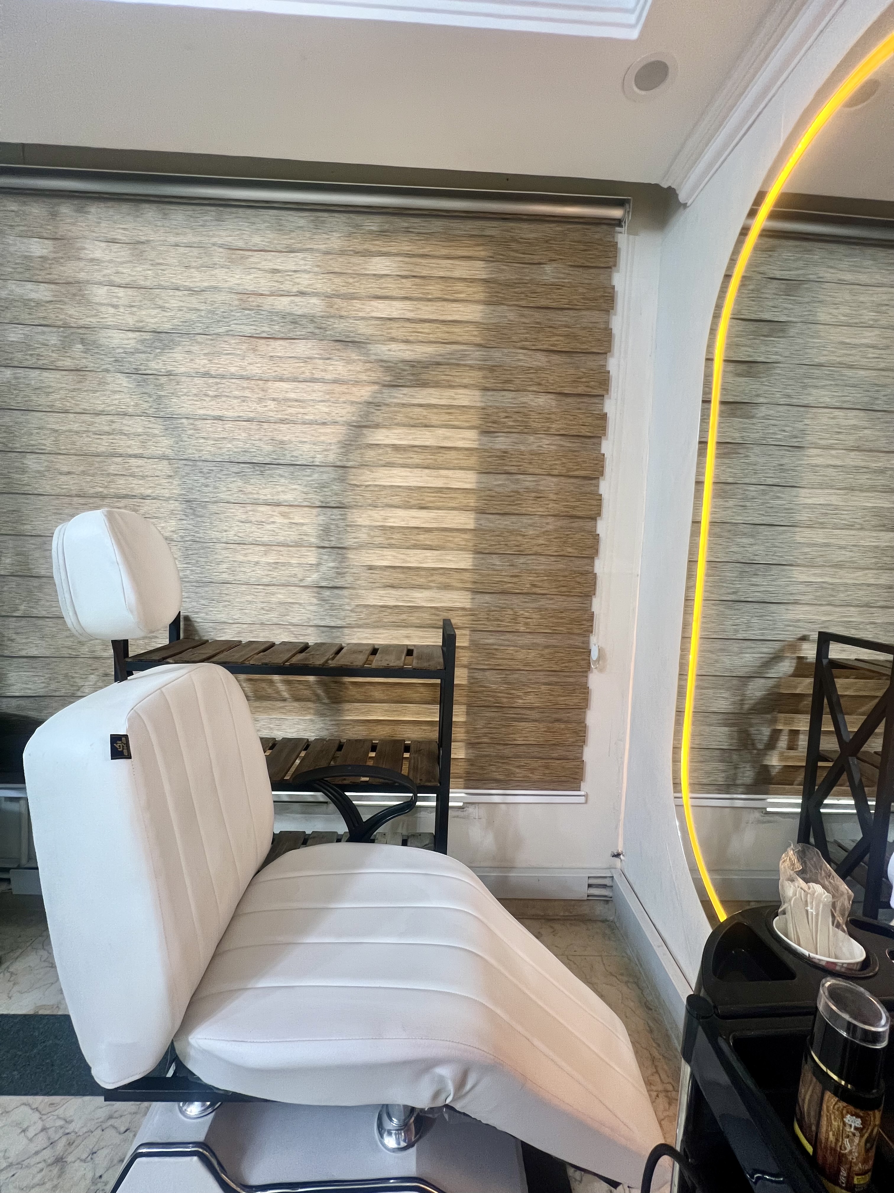 سالن زیبایی ماه بیوتی