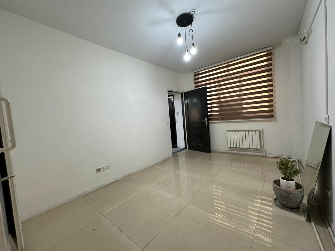 اجاره اتاق13 متری  ، اجاره میز ناخن، تخت مژه 