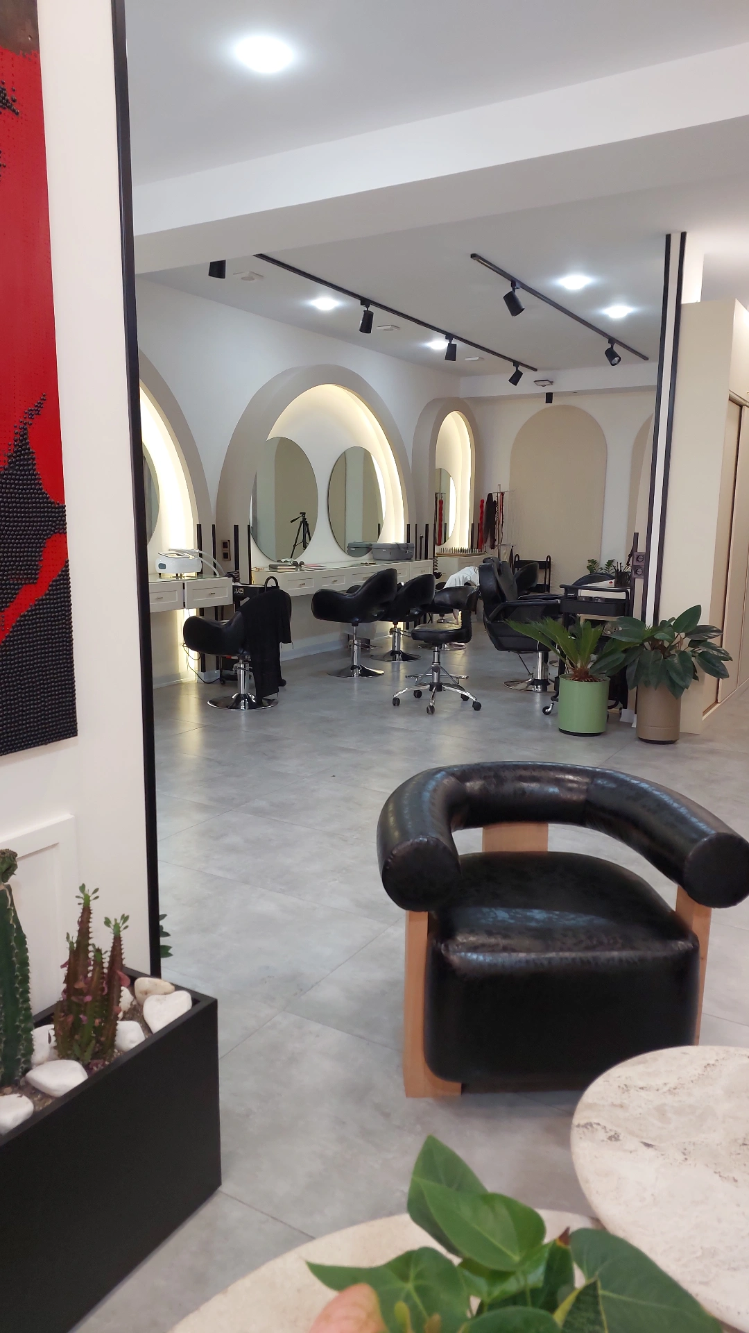 استخدام منشی سالن زیبایی