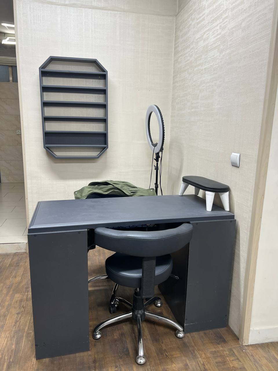 اجاره میز ناخن